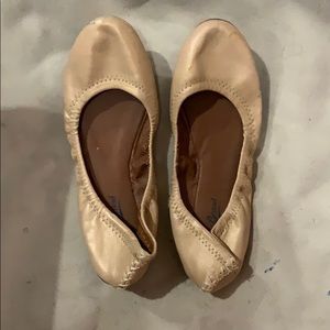 Ballet flats
